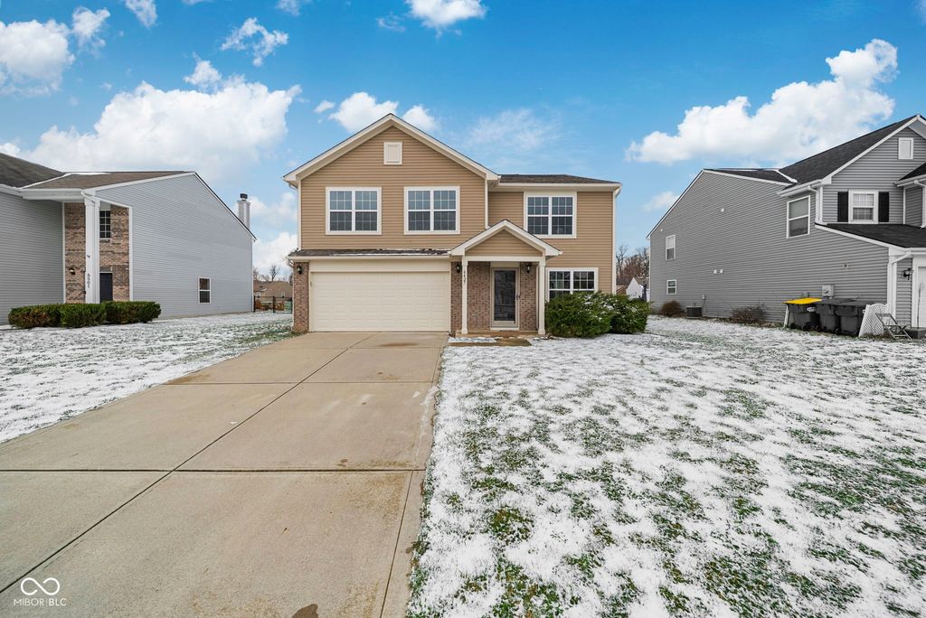 6427 Paramount Springs Drive, Anderson, IN 46013