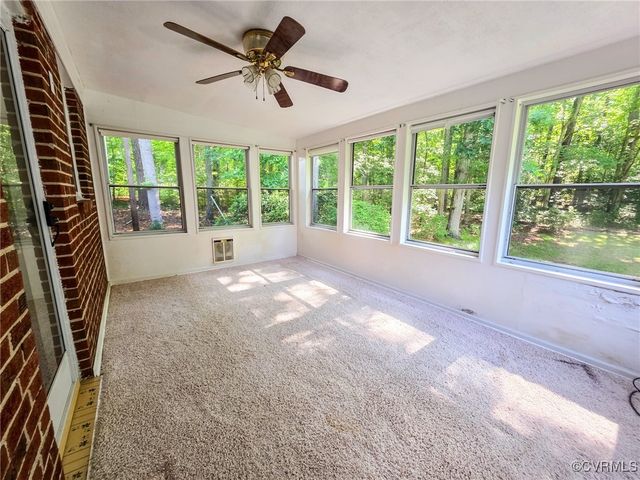 16121 Rowlett Rd, Chesterfield, VA 23838
