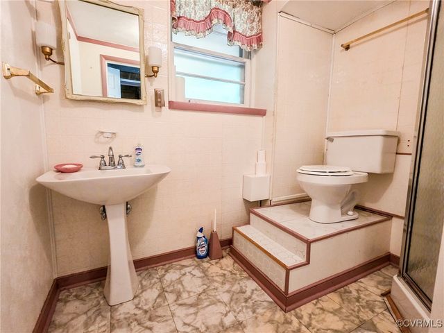 16121 Rowlett Rd, Chesterfield, VA 23838
