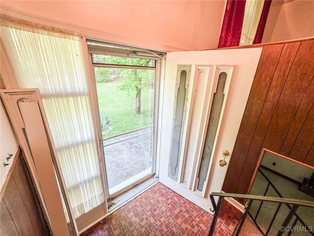 16121 Rowlett Rd, Chesterfield, VA 23838