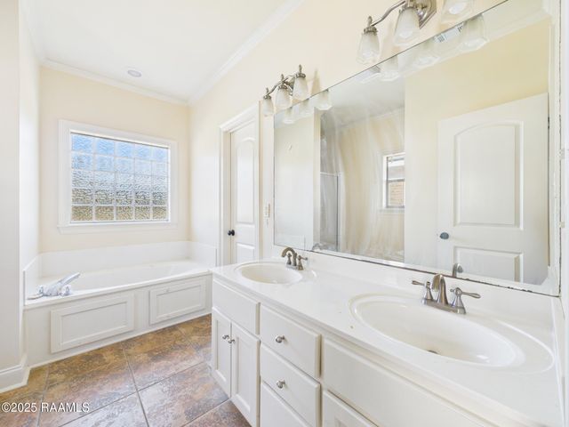 236 Shadowbrush Bend, Lafayette, LA 70506