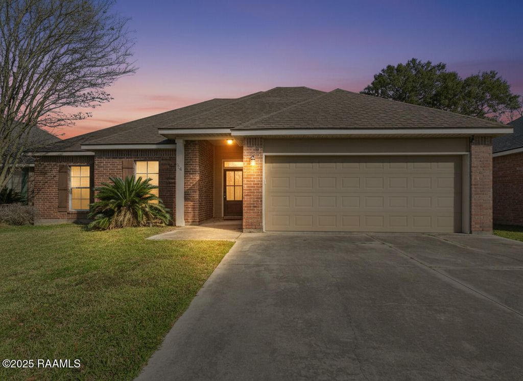 236 Shadowbrush Bend, Lafayette, LA 70506