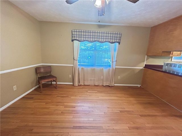 2904 Barry Avenue SE, Smyrna, GA 30082