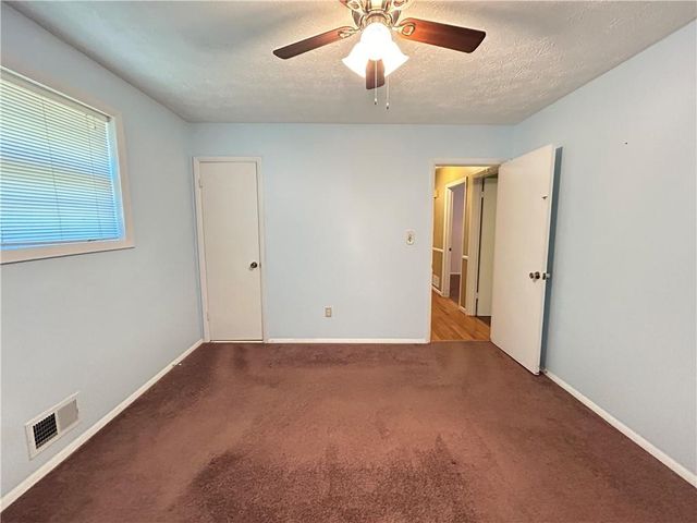 2904 Barry Avenue SE, Smyrna, GA 30082
