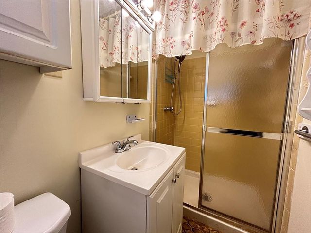 2904 Barry Avenue SE, Smyrna, GA 30082