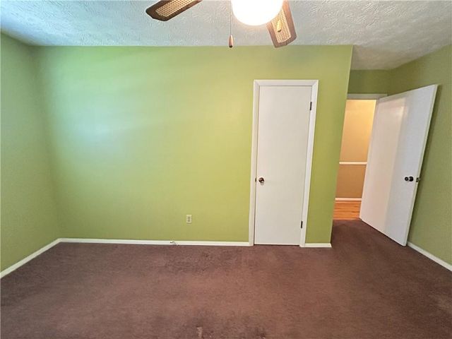 2904 Barry Avenue SE, Smyrna, GA 30082