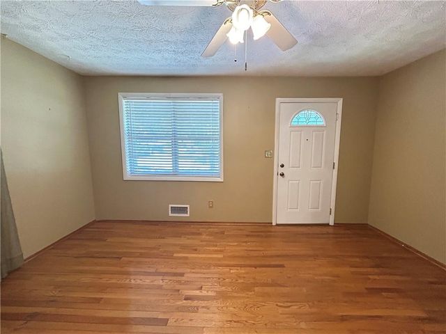 2904 Barry Avenue SE, Smyrna, GA 30082
