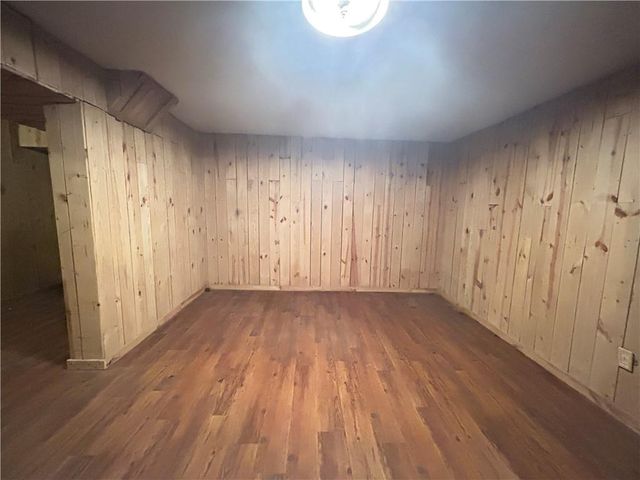 2904 Barry Avenue SE, Smyrna, GA 30082
