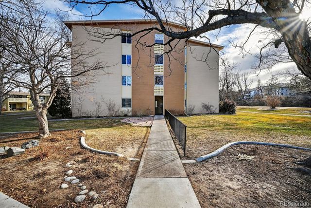 745 S Alton Way 8B, Denver, CO 80247