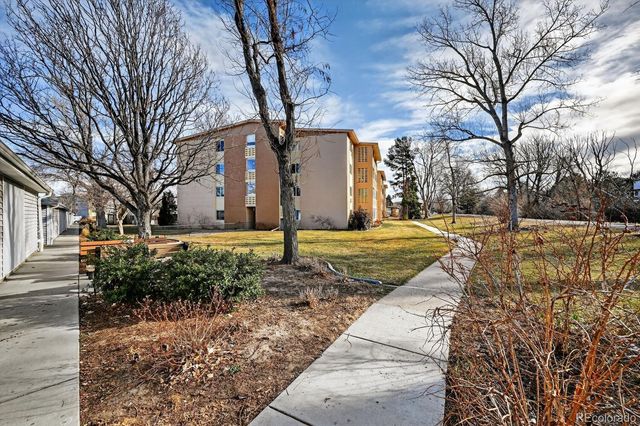 745 S Alton Way 8B, Denver, CO 80247