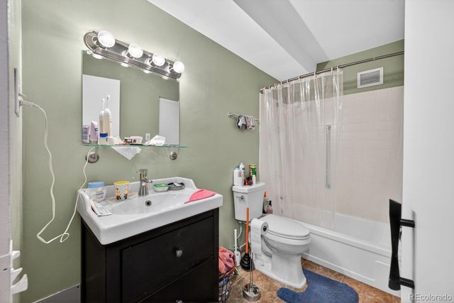 745 S Alton Way 8B, Denver, CO 80247