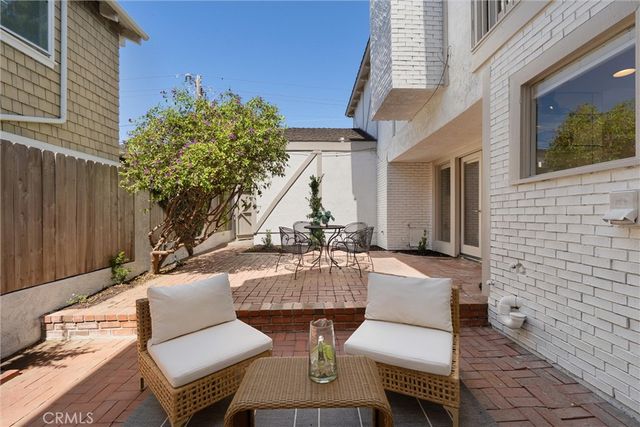 583 36th Street, Manhattan Beach, CA 90266