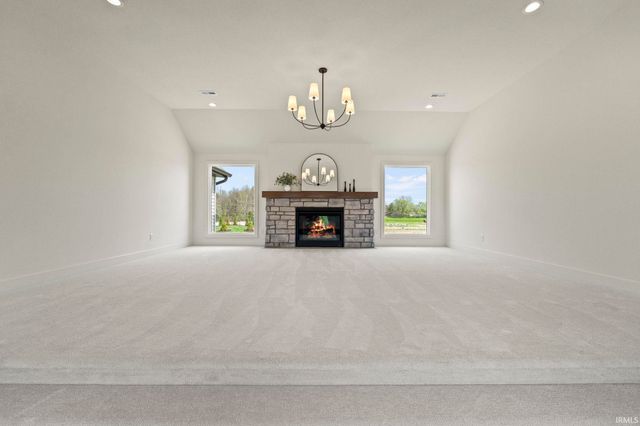 594 Contour Cove, Huntertown, IN 46748