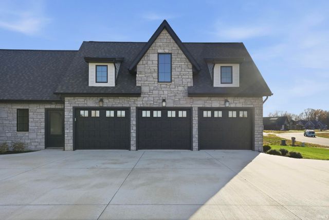 594 Contour Cove, Huntertown, IN 46748