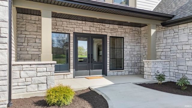 594 Contour Cove, Huntertown, IN 46748