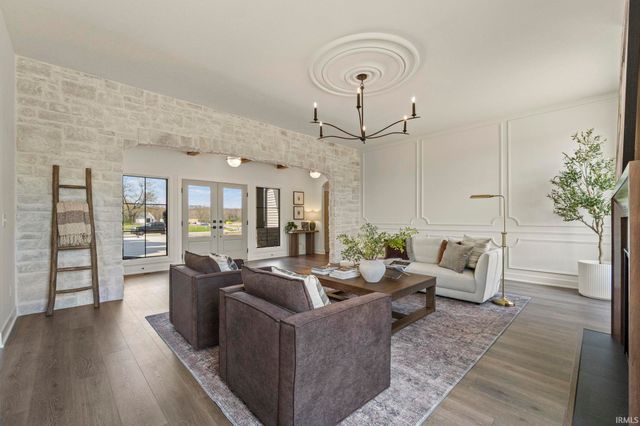594 Contour Cove, Huntertown, IN 46748