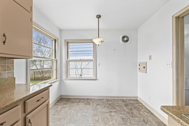 4332 N Sheffield AVENUE, Shorewood, WI 53211