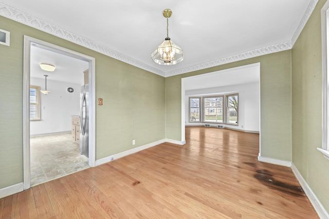 4332 N Sheffield AVENUE, Shorewood, WI 53211