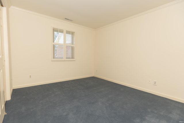 728 Kingswood Drive Court, Evansville, IN 47715