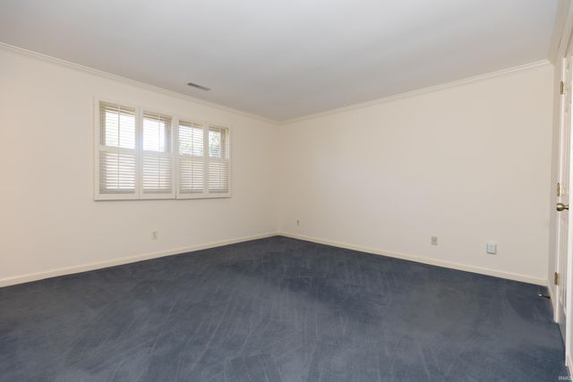 728 Kingswood Drive Court, Evansville, IN 47715