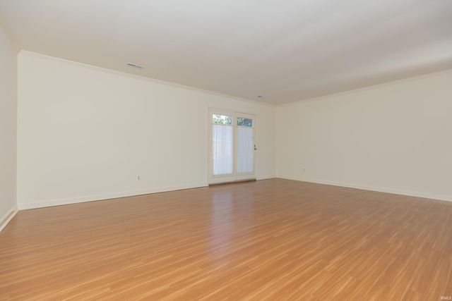 728 Kingswood Drive Court, Evansville, IN 47715