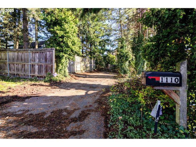 1110 S LIESER Rd, Vancouver, WA 98664