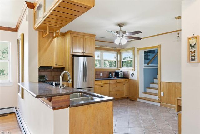 607 Mayflower RD, Norfolk, VA 23508