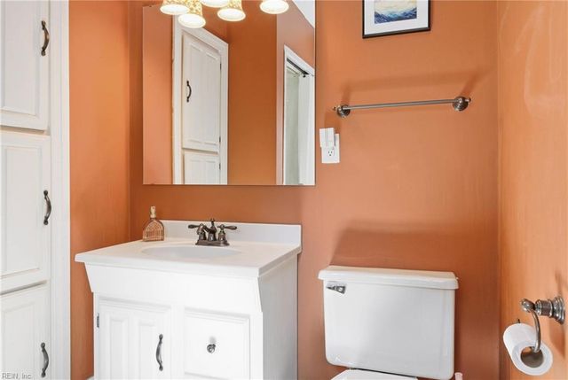 607 Mayflower RD, Norfolk, VA 23508
