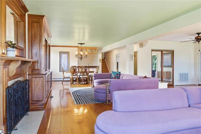 607 Mayflower RD, Norfolk, VA 23508