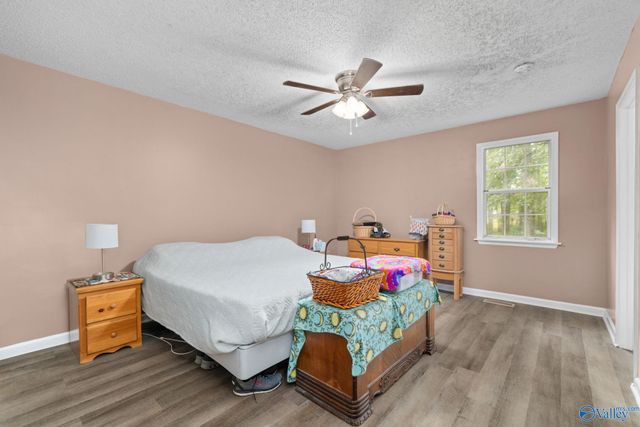 158 County Road 329, Decatur, AL 35603