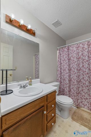 158 County Road 329, Decatur, AL 35603