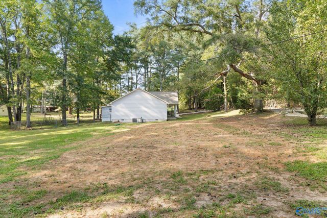 158 County Road 329, Decatur, AL 35603