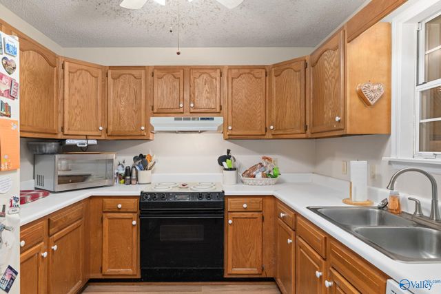 158 County Road 329, Decatur, AL 35603