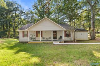 158 County Road 329, Decatur, AL 35603