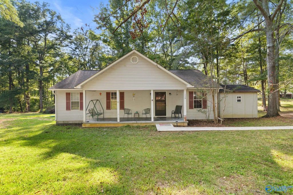 158 County Road 329, Decatur, AL 35603