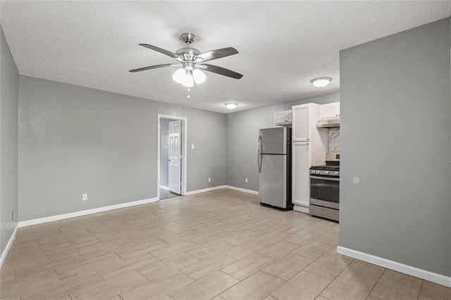 4811 Oakland Street 6, Houston, TX 77023