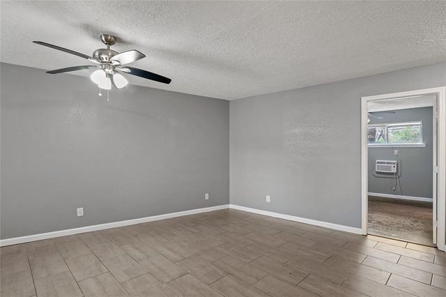4811 Oakland Street 6, Houston, TX 77023