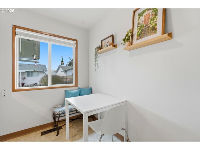 1841 UMPQUA Rd, Woodburn, OR 97071