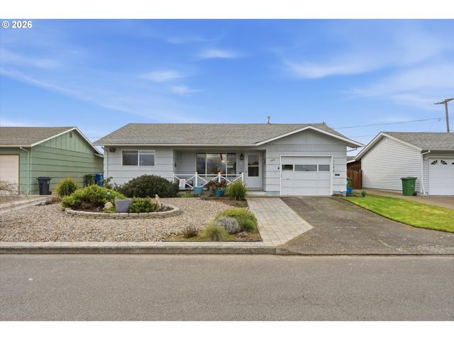 1841 UMPQUA Rd, Woodburn, OR 97071