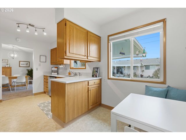 1841 UMPQUA Rd, Woodburn, OR 97071