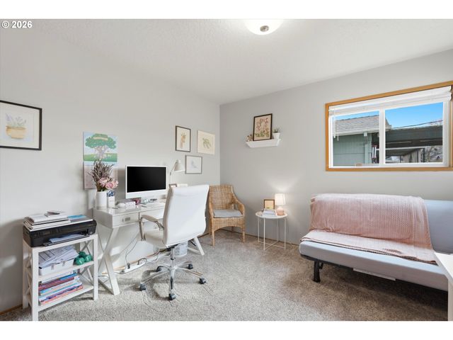 1841 UMPQUA Rd, Woodburn, OR 97071