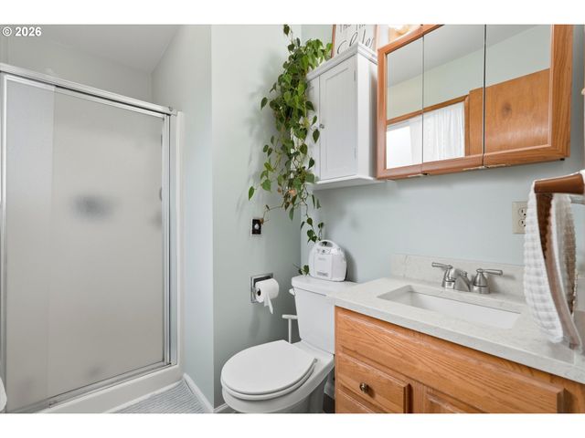 1841 UMPQUA Rd, Woodburn, OR 97071