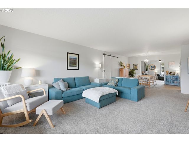 1841 UMPQUA Rd, Woodburn, OR 97071