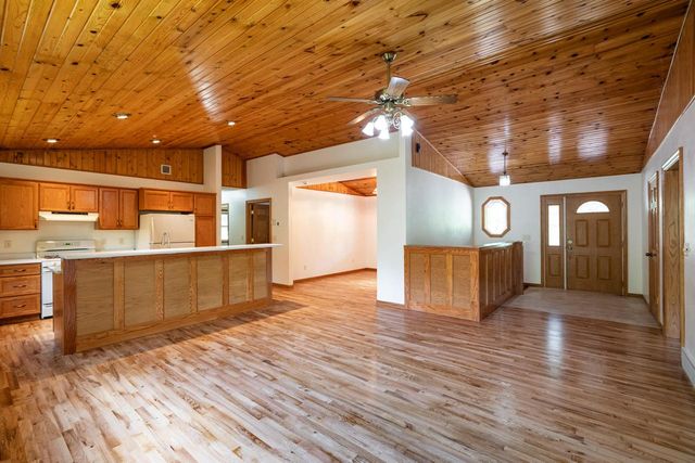 N7341 County Road XX, Holmen, WI 54636