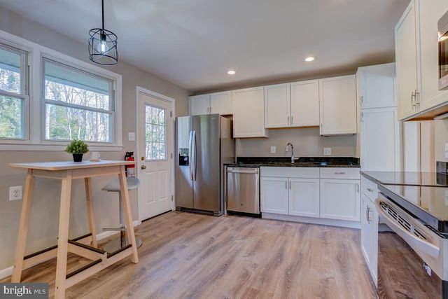 6417 EARLHAM DR, Bethesda, MD 20817