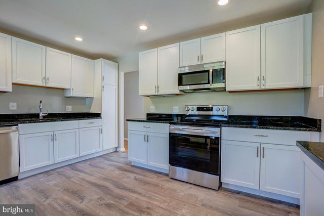 6417 EARLHAM DR, Bethesda, MD 20817