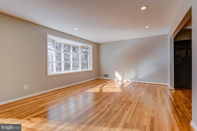 6417 EARLHAM DR, Bethesda, MD 20817