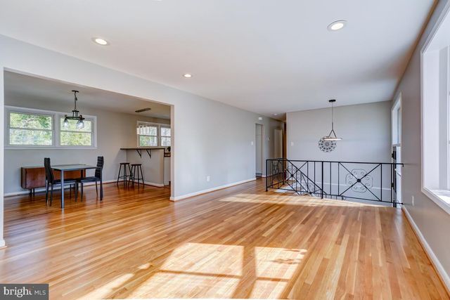 6417 EARLHAM DR, Bethesda, MD 20817