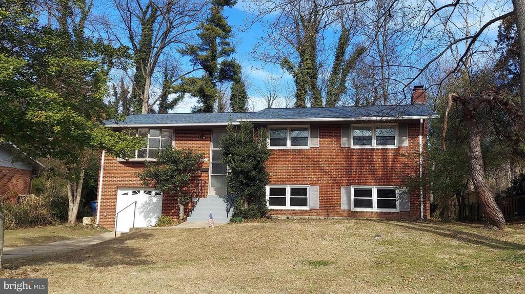 6417 EARLHAM DR, Bethesda, MD 20817