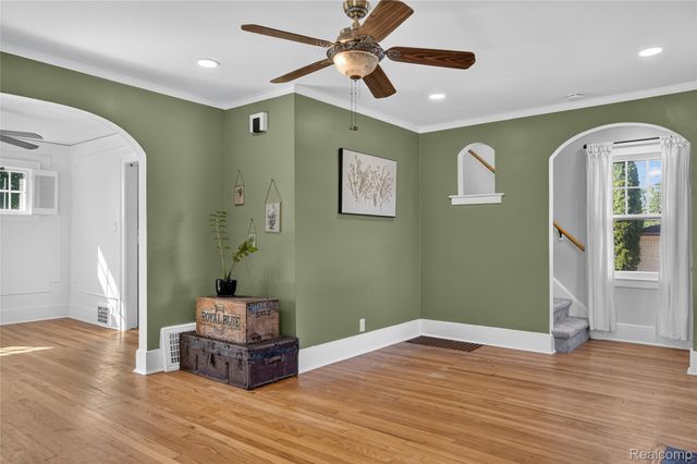 11339 Arnold Street, Redford Charter Township, MI 48239